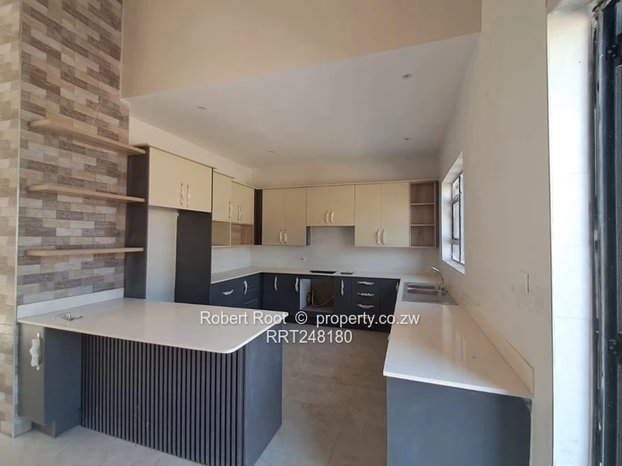 Brand new 4 bed family cluster