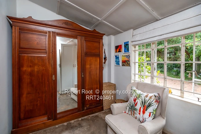 Tranquil Garden Living - 10,430 Sqm In Umwinsidale