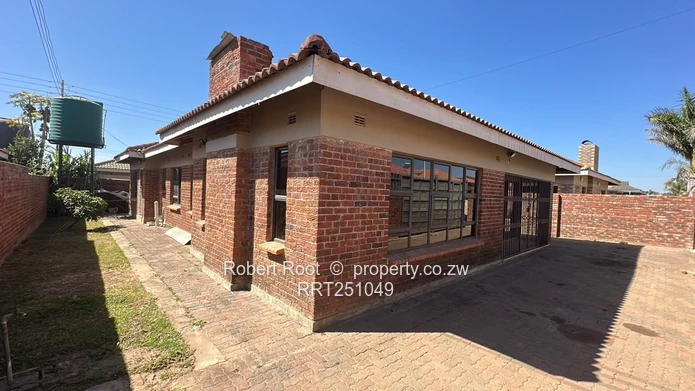 4 Bedroomed Family Home To Rent In Madokero