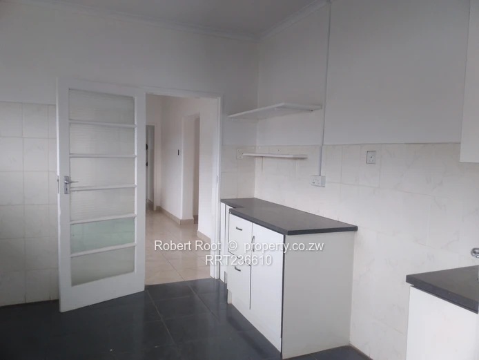 3 bed home in Mabelreign