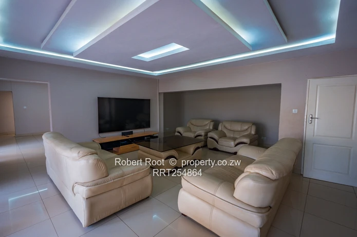Prime 8 Bed Pomona House for Sale (Sole Mandate)