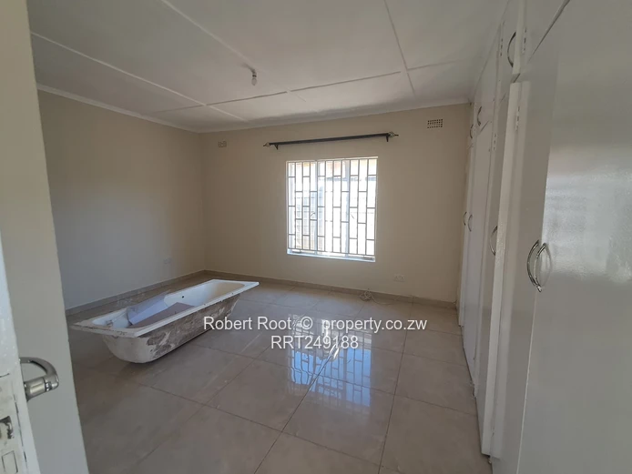 3 bed family home in Fairview Ruwa
