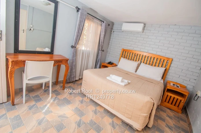 Exceptional fully furnished BNB in Hillside (Sole Mandate)
