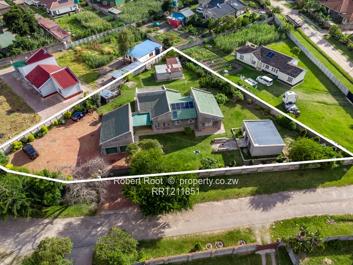 Neat 3-Bedroom, 2-Bathroom House For Sale in Chadcombe (Sole Mandate)