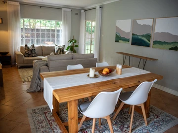 3 Bedroom Flat & Apartment