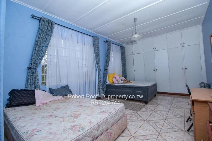 3 bed family home on a 3 hectare plot