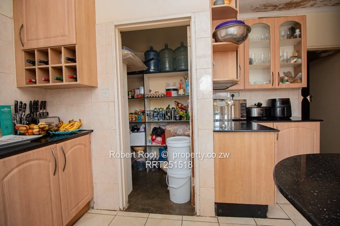 Charming Family Home with Two Cottages in Marlborough 