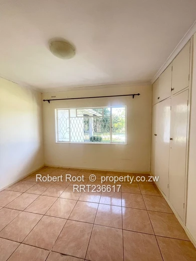 4 bed family home in Greystone Park