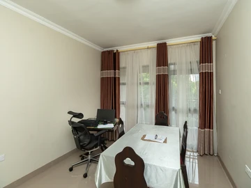 3 Bedroom Garden Flat