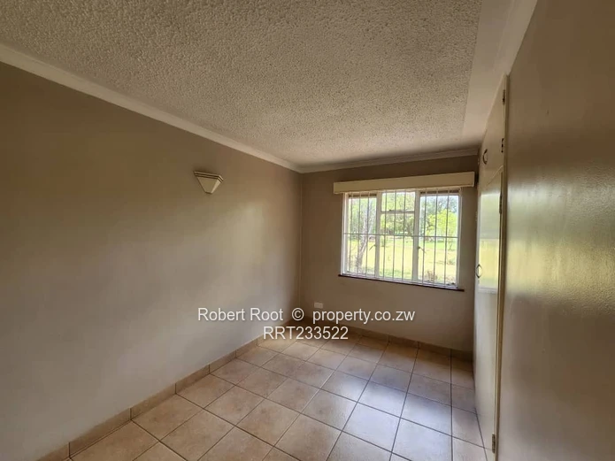 3 Bedroom Duplex Flat to Rent in Marlborough 