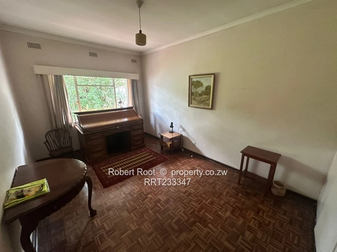 3 bed flat in Mount Pleasant