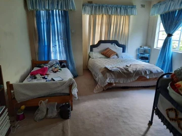 7 Bedroom House