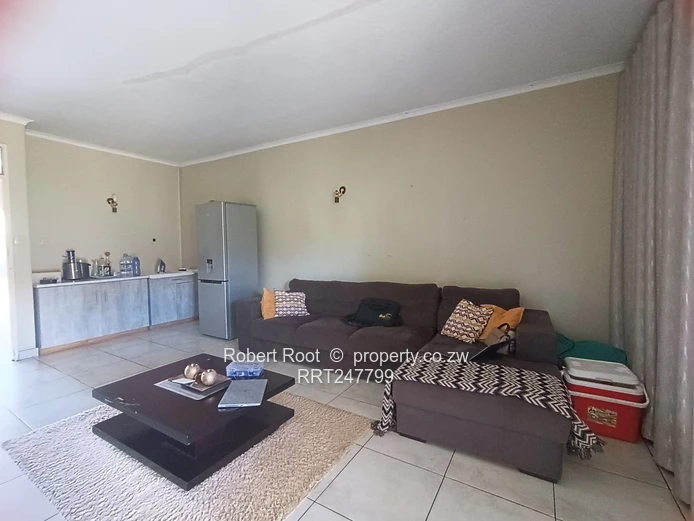 2 bed flat in Avonlea