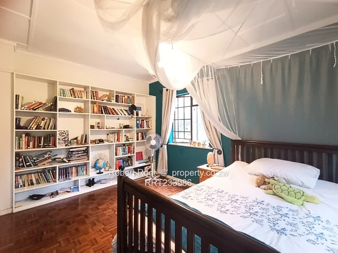 5 bed family home on the Ridge Avondale