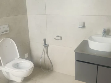 4 Bedroom Garden Flat