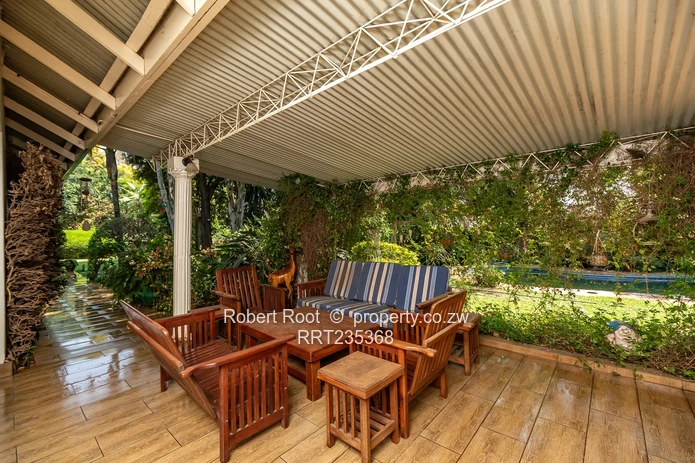 Spacious 6-Bedroom Family Home opposite Chisipite Snr School – Chisipite