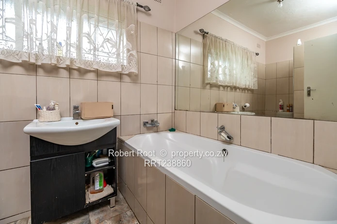 Vainona 3-Bed Home Prime Location 