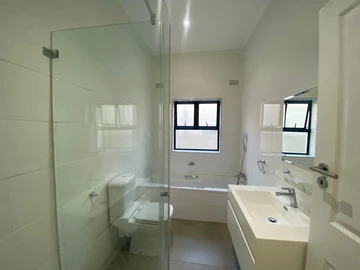 5 Unit Townhouse Complex