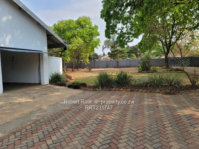 3 bed family home in Twinlakes Norton