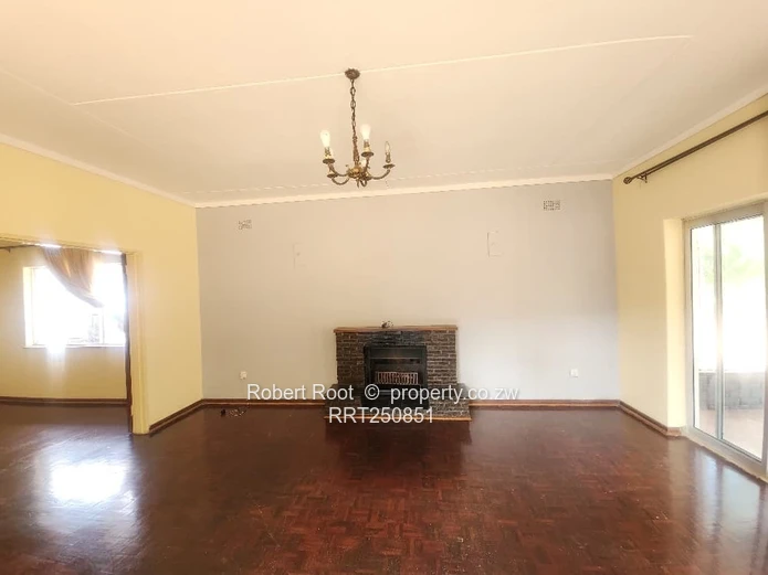 Charming 3 bedroom family home to let in Northwood