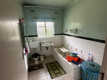 3 Bedroom Garden Flat