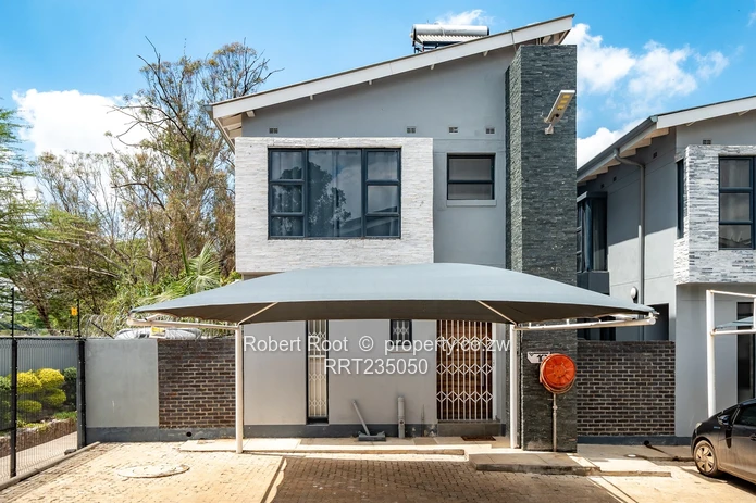 Beautiful 3 Bed Townhouse in Central Avondale 