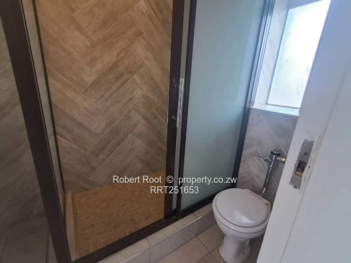 Neat bachelor apartment in a prestigious block