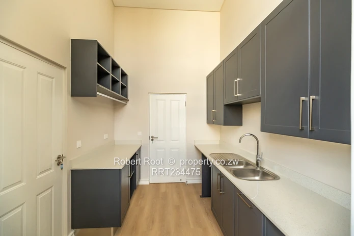 3 bed modern townhouse in Newlands