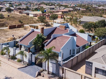 5 Bedroom House