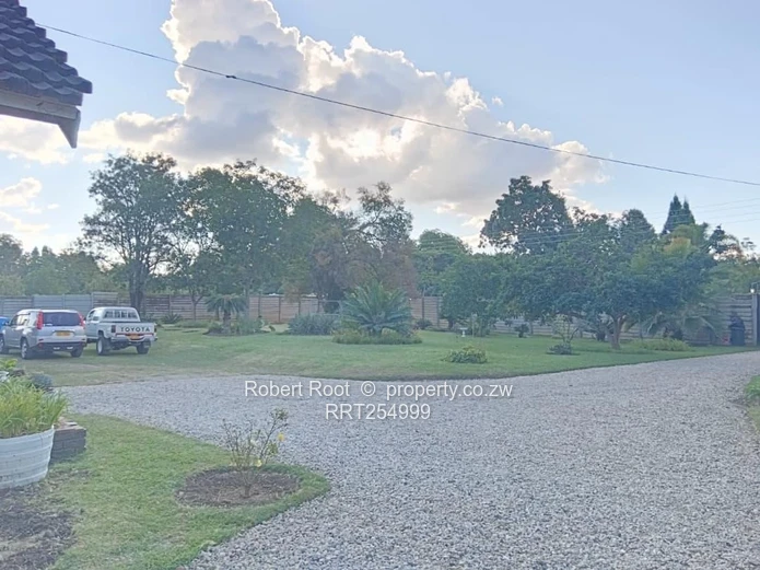 Marlborough East 3-Bed Home on 4,832m²  (Sole Mandate)