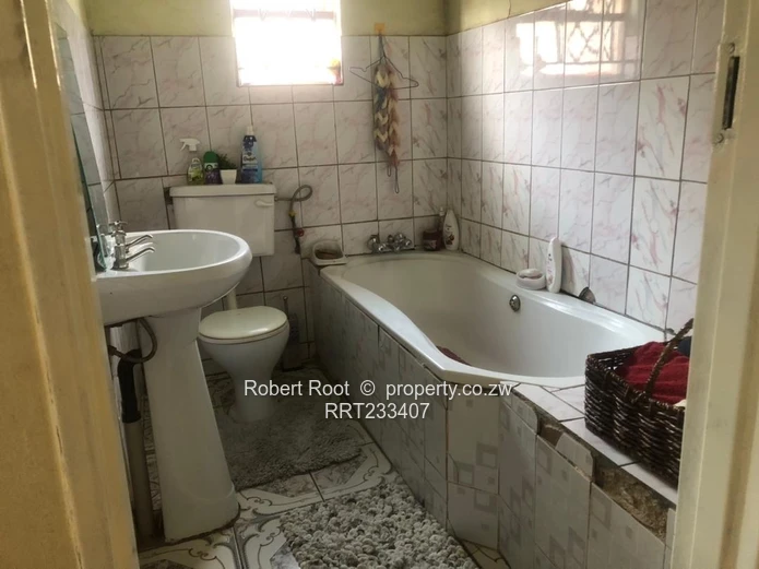 Sole Mandate: Neat Kuwadzana House For Sale