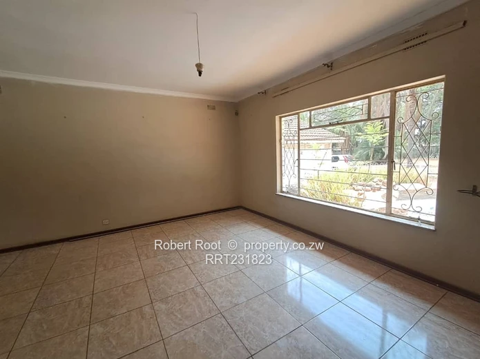 Neat 4 bed home in Borrowdale