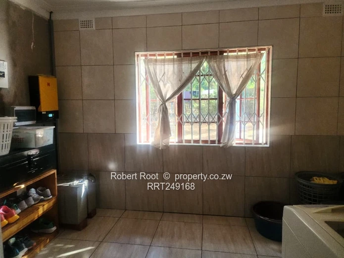 Spacious Family Home with Additional Accommodation For Rent in Chisipite
