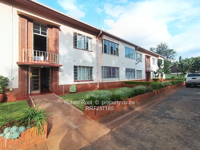 Flat to rent in Avondale