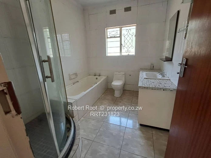 Neat 4 bed home in Borrowdale