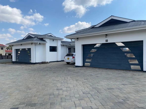 Spacious 6-Bedroom Home with Borehole in Arlington, Harare South