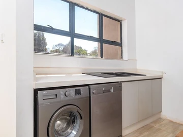 3 Bedroom Flat & Apartment