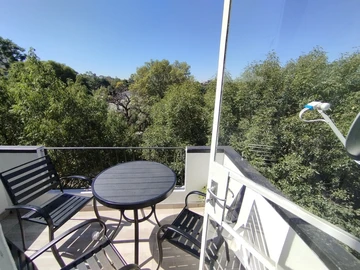 3 Bedroom Flat & Apartment