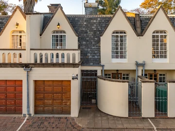 3 Bedroom Townhouse Complex