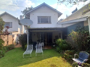 2 Bedroom Flat & Apartment