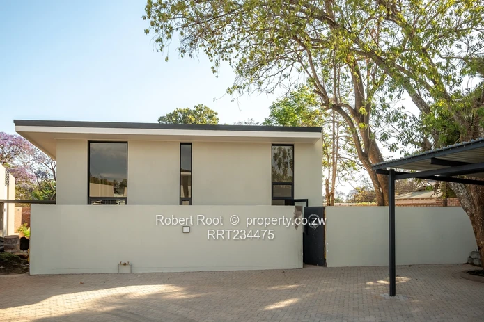 3 bed modern townhouse in Newlands