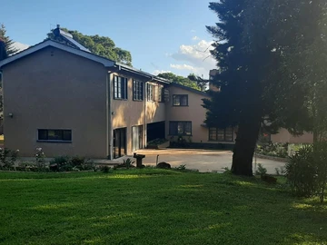 8 Bedroom House