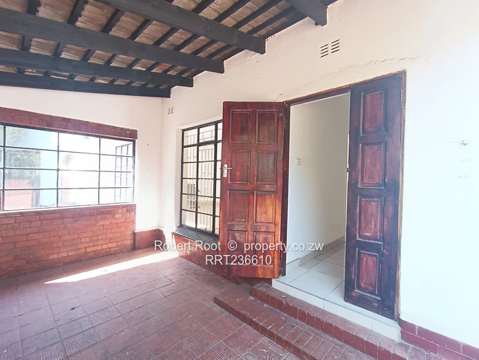 3 bed home in Mabelreign