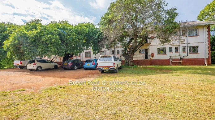 Spacious 3-Bedroom Flat to Let – Avondale (Oxford Road) (Sole Mandate)