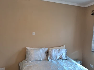 3 Bedroom Flat & Apartment