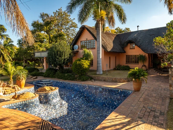 Farm & Agricultural Land