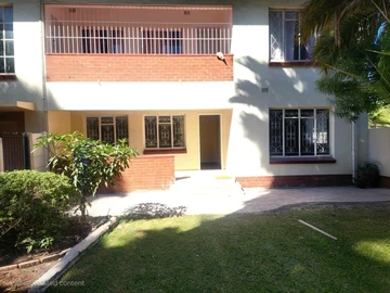 2 Bedroom Flat & Apartment