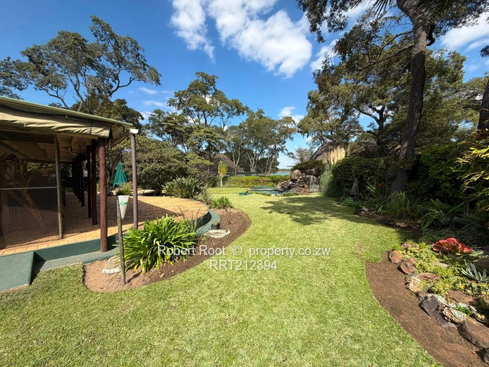 Lakeside Oasis – Ideal Family Home (Sole Mandate)
