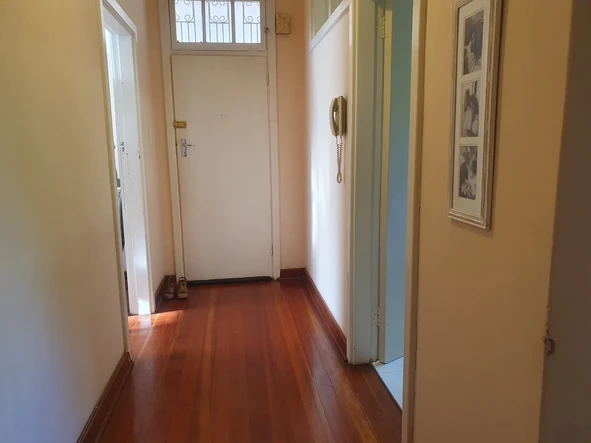 2 Bedroom Flat & Apartment