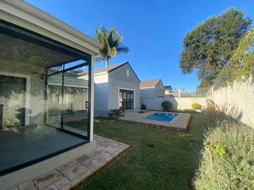 5 Unit Townhouse Complex